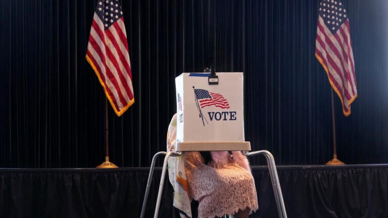 The Gubernatorial Race: A Tightening Three-Way Contest