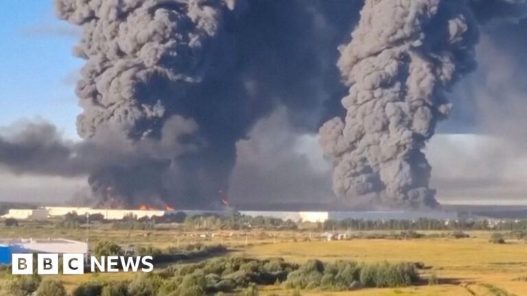 Ukrainian Drone Attacks Kill Eight, Ignite Oil Depot in Russia