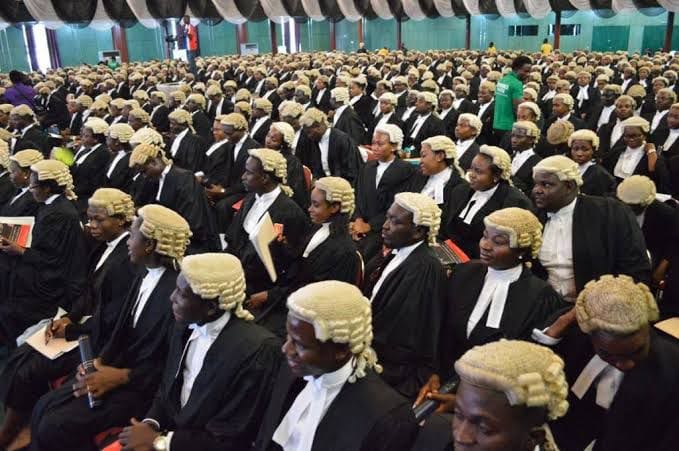 Supreme Court Directs Lawyers To Stop Using Barrister Prefix