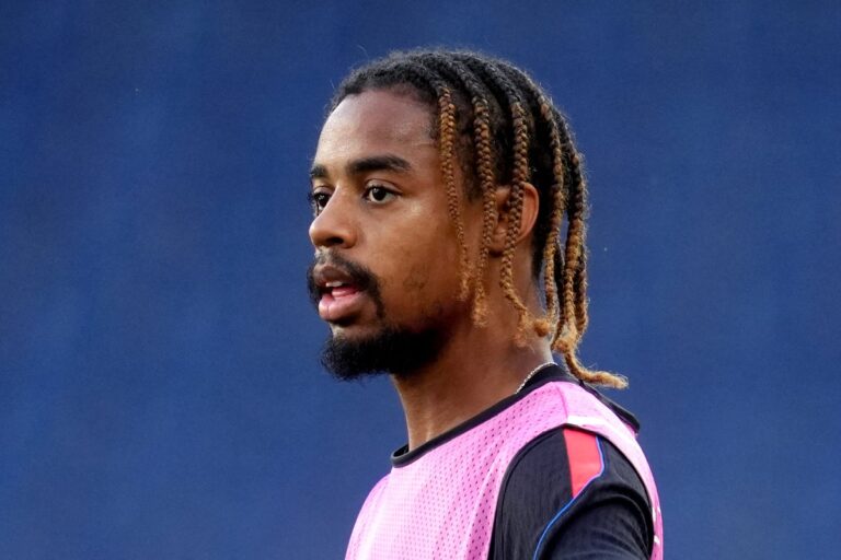 Transfer news LIVE: Huge Man Utd boost, Alvarez latest, Martinelli talks