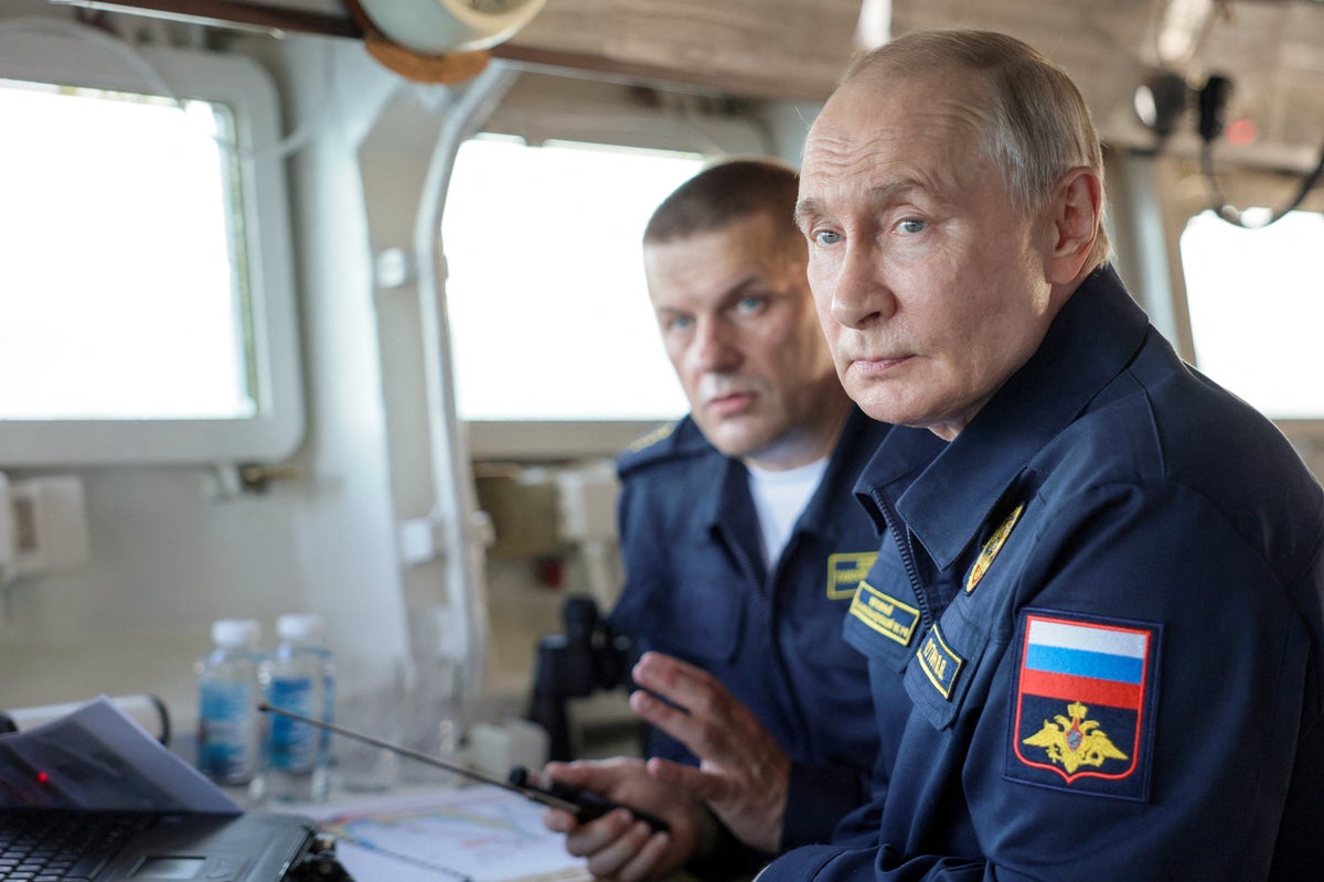 Ukraine-Russia war latest: Russians withdraw billions amid Putin fears