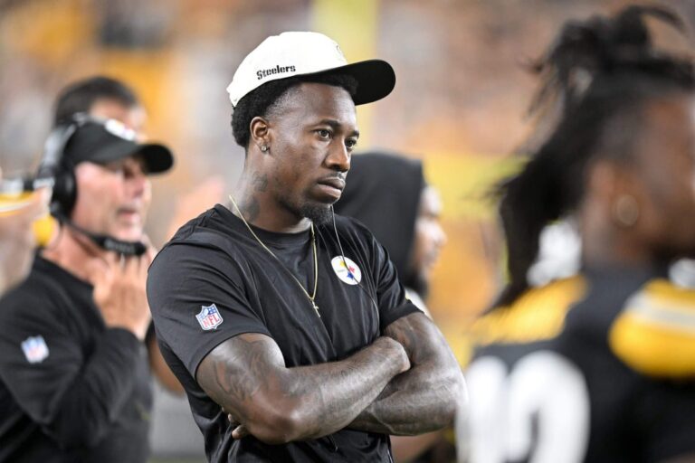 Pittsburgh Steelers to Carry Four Quarterbacks on Initial 53-Man Roster