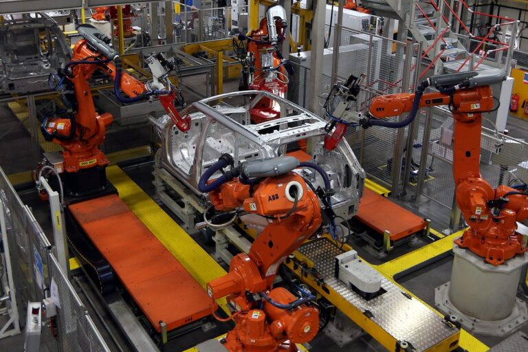 Jaguar Land Rover profits drop to £66m in first quarter