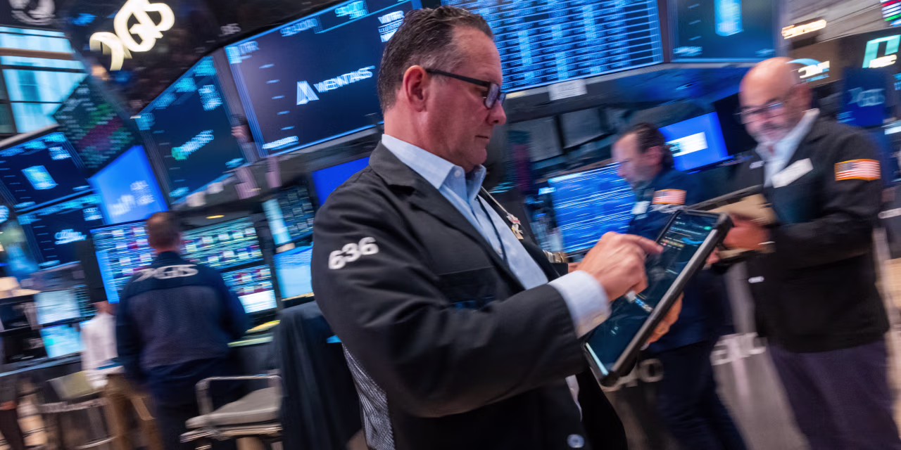 Strong Bank Earnings, Cool Inflation Data Lift U.S. Stocks