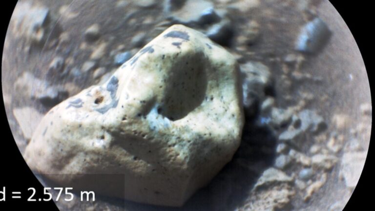 NASA Rover Zaps Mars Rocks and Finds Gemstone Surprise