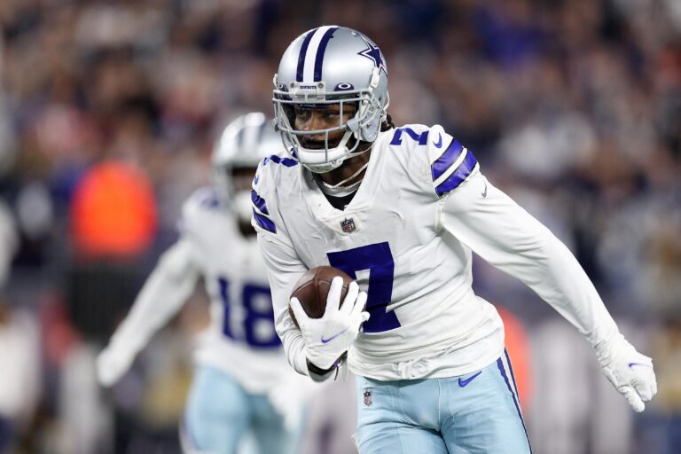 Dallas Cowboys v New England Patriots