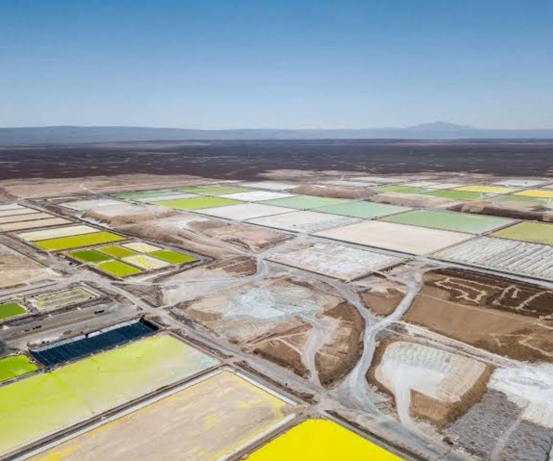 La chilena SQM registra una utilidad trimestral de US$660 millones y supera estimaciones