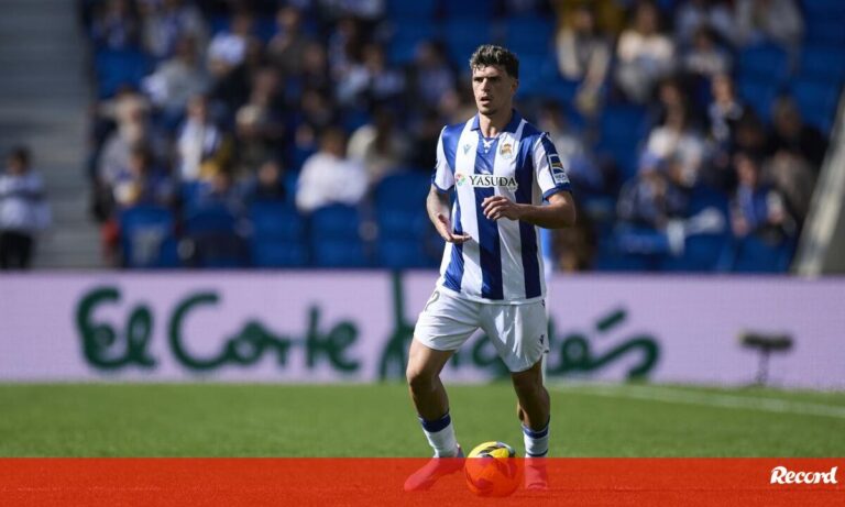 Sporting Targets Left-Back Reinforcements After Mangas Departure