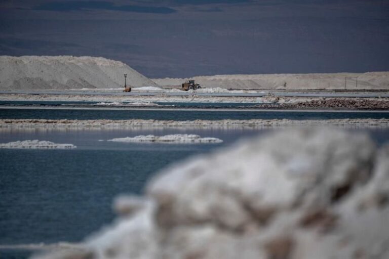 Mexico's LitioMx Stalls as Sodium Batteries Rise and Funding Remains Low