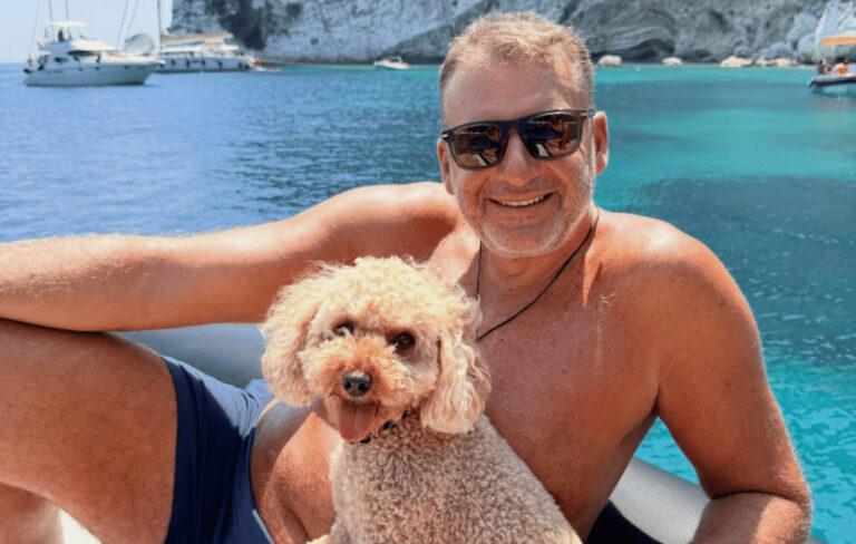 Giorgos Liagas Shares Video of Swimming Pigs on Atokos Island