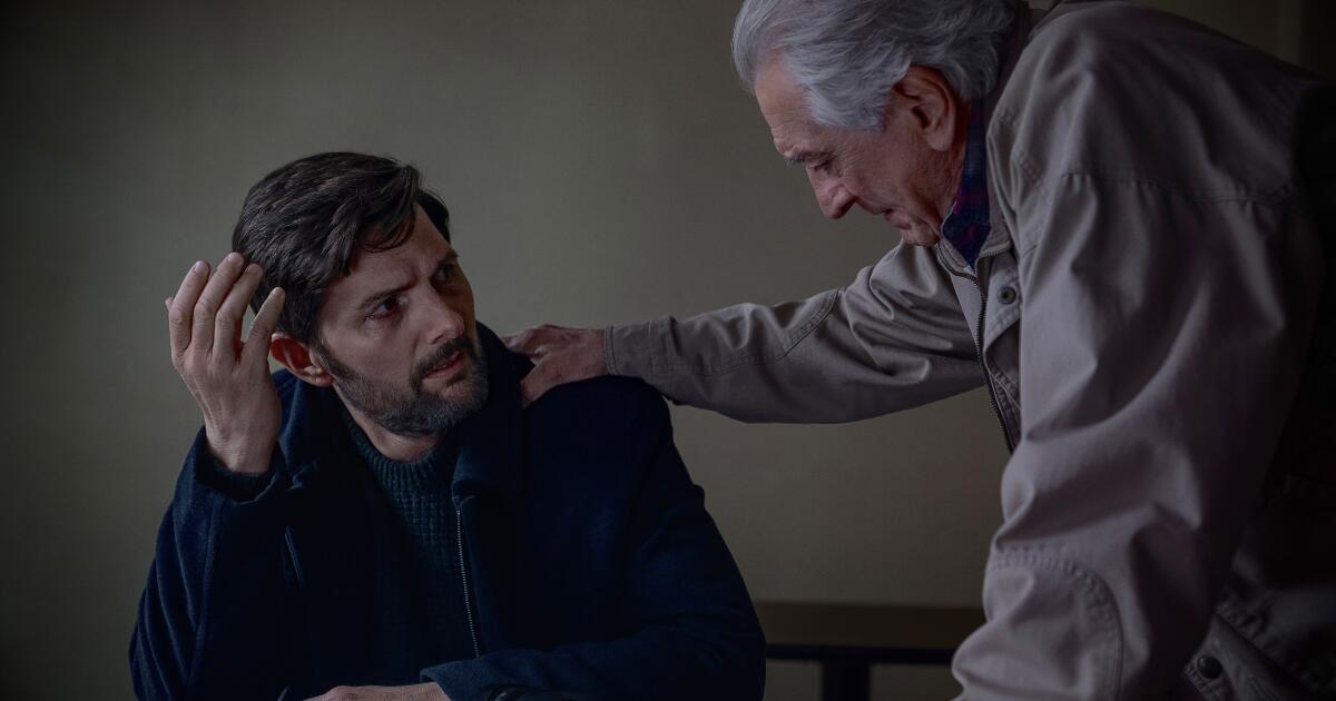 The Whisper Man. (L-R) Adam Scott as Tom Kennedy and Robert De Niro as Peter Willis in The Whisper Man. Cr. David
