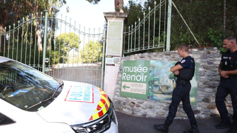 Thieves Steal Three Artworks From Renoir Museum in France