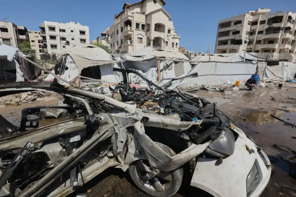 Israeli Strikes Kill Four in Gaza, Officials Say