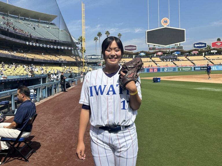 Hanamaki Higashi Pitcher Yuri Teramoto Delivers First Pitch at Dodger Stadium