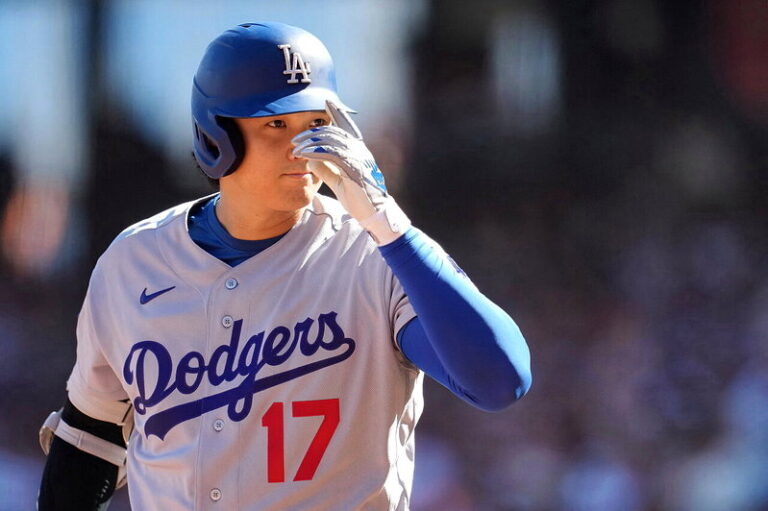Los Angeles Dodgers Beat Giants to Reach 99 Wins as Ohtani Struggles