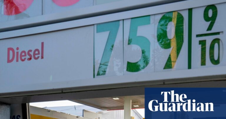 Trump Backs Diesel Export Ban to Curb Surging Energy Costs
