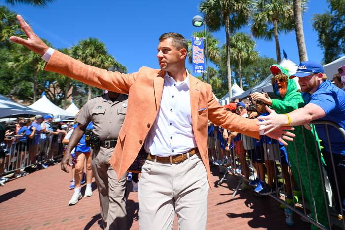 Florida Enters AP Top 25 College Football Rankings at No. 8
