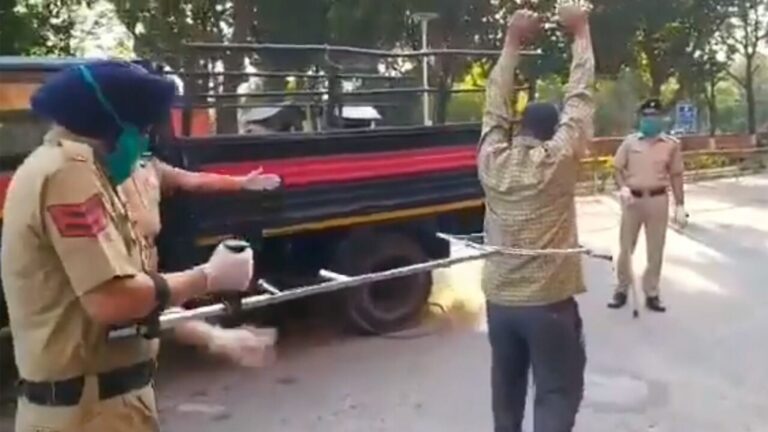 Indian Villagers Tie Telecom Technician to Tower Over Poor 5G Service