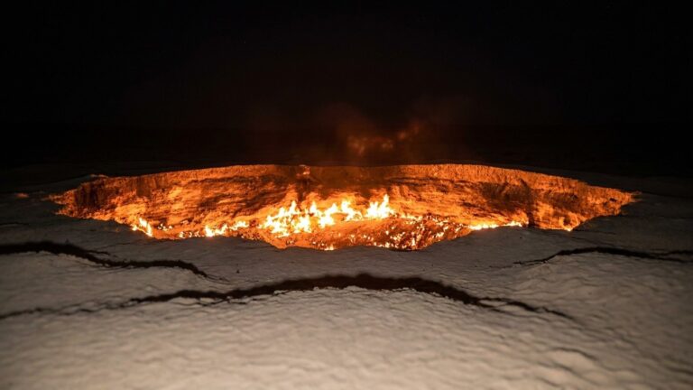 Door to Hell Burns in Karakum Desert Since Soviet Drilling Mishap
