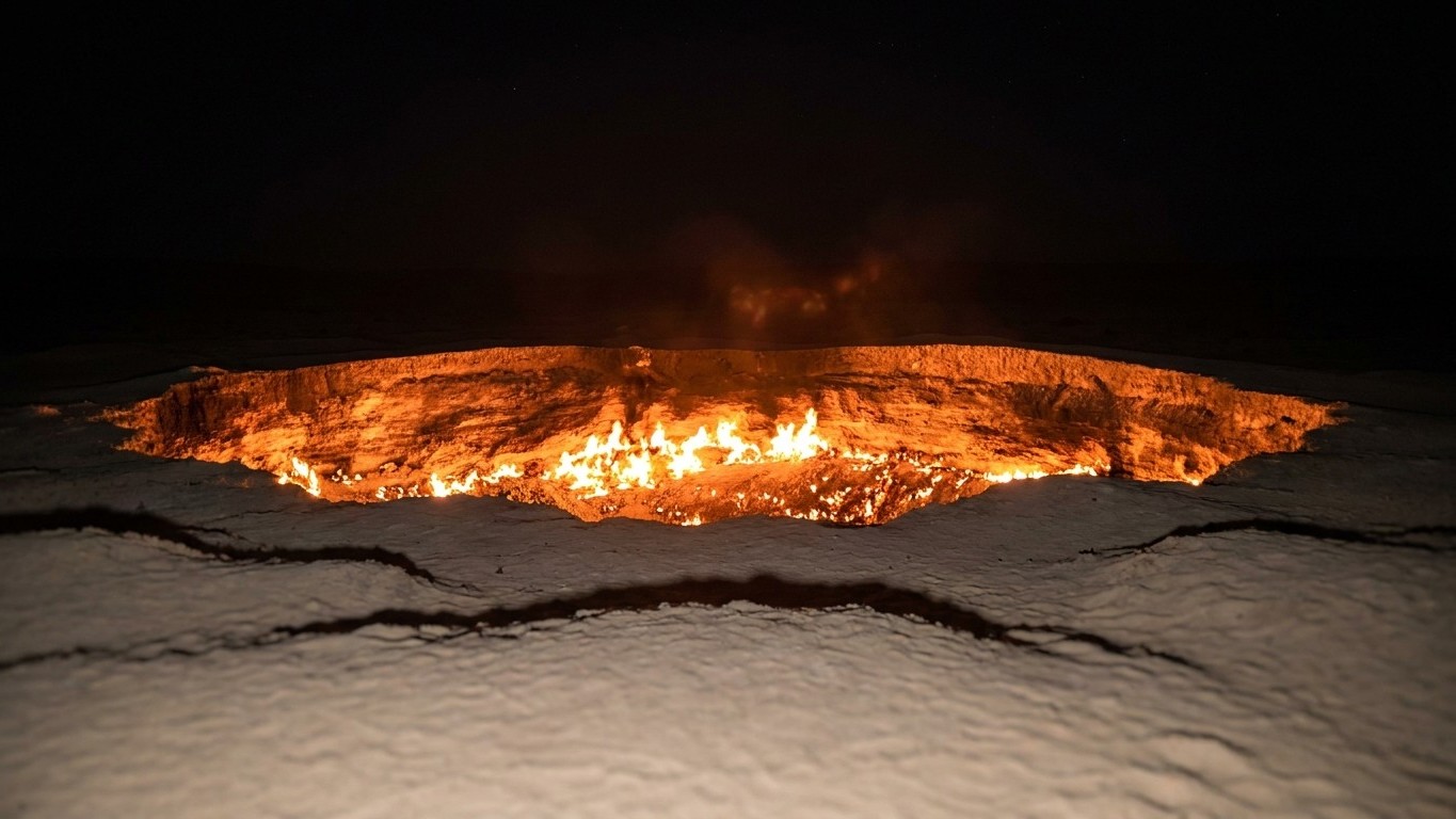 Door to Hell Burns in Karakum Desert Since Soviet Drilling Mishap