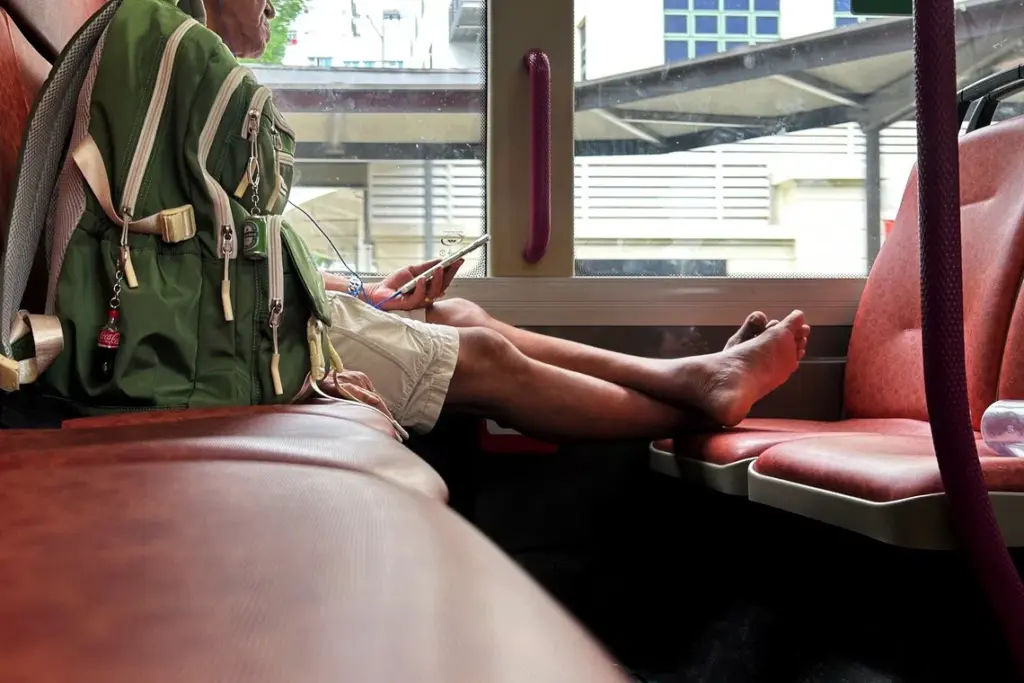 Singapore introduces new bus conduct rules with fines up to $500