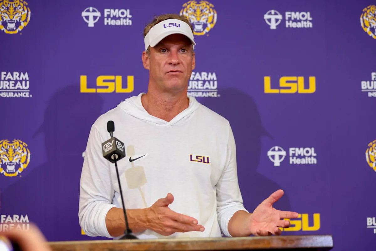 Ole Miss defeats LSU, Lane Kiffin in tense Oxford return