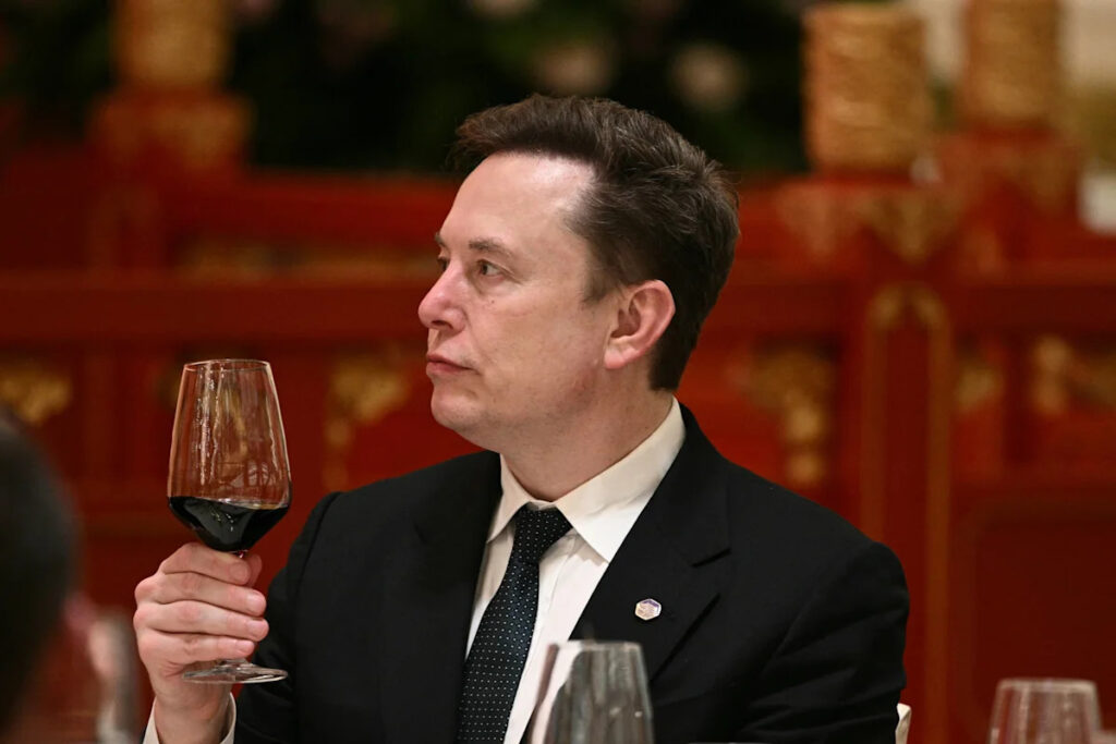 Musk's Self-Growing Moon City Plan Faces Dire Water Shortages