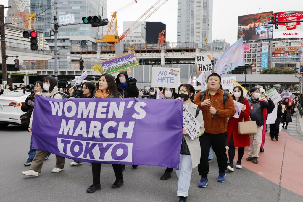Japan a notch higher in latest gender gap report, still worst among G7