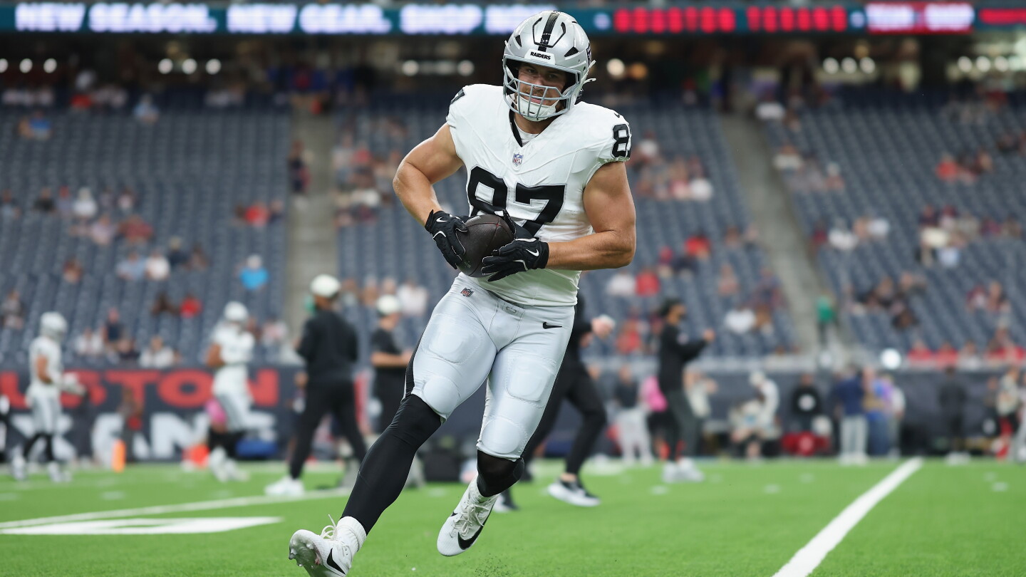 Las Vegas Raiders v Houston Texans