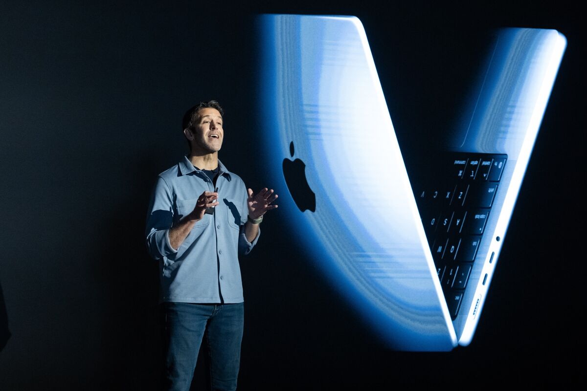 Apple Reportedly Readies Launch of First Touchscreen MacBook