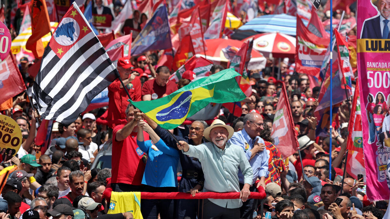 Brazil Heads to October 25 Runoff After First Round
