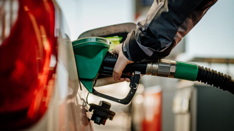 Dutch Euro95 Fuel Prices Near Historic Record Amid Middle East Unrest
