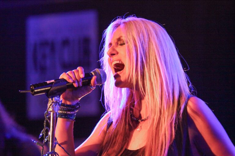 Sass Jordan, Canadian rock singer-songwriter, dies aged 65