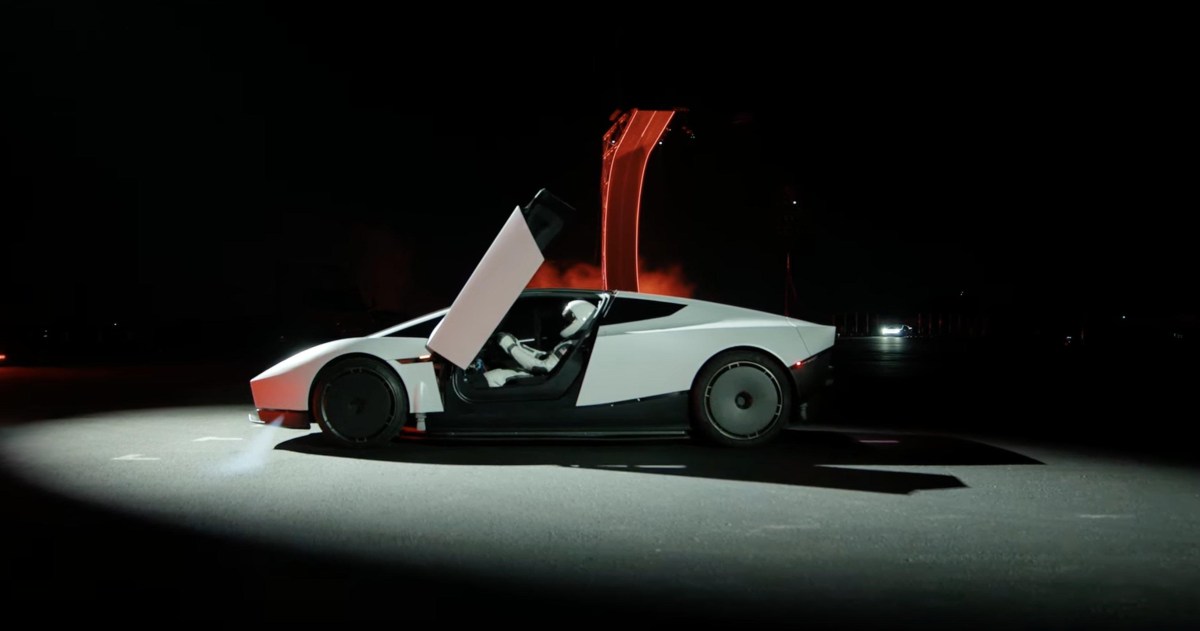 Tesla Roadster Flies, Drives Upside Down, Hits 60mph in Under 1s Ahead of 2028 Launch