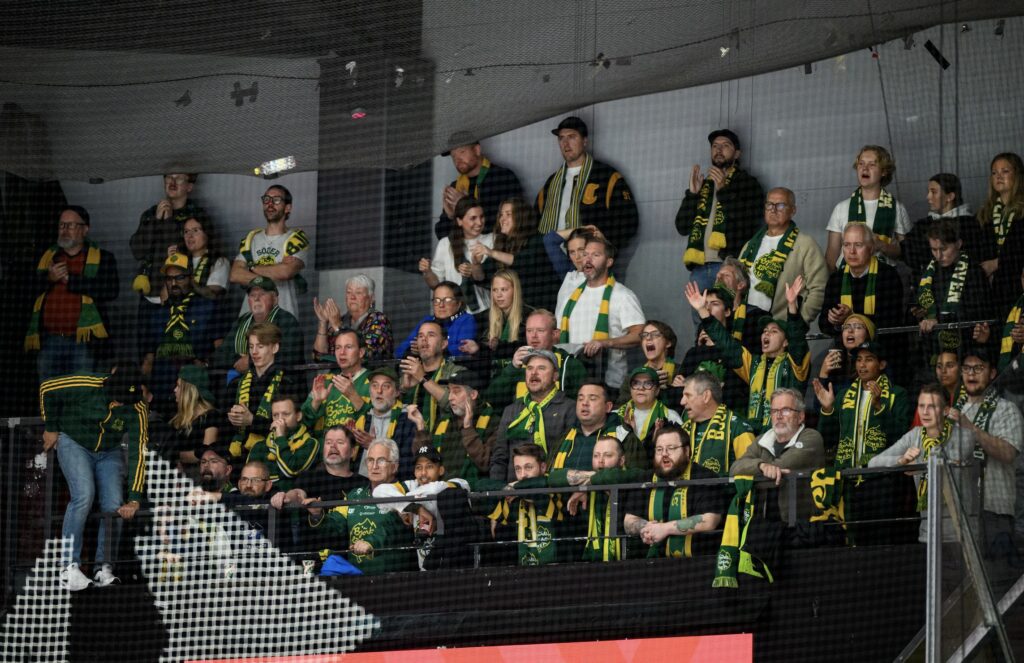 Frölunda Suffers Defeat Against Björklöven Following Puistola Injury
