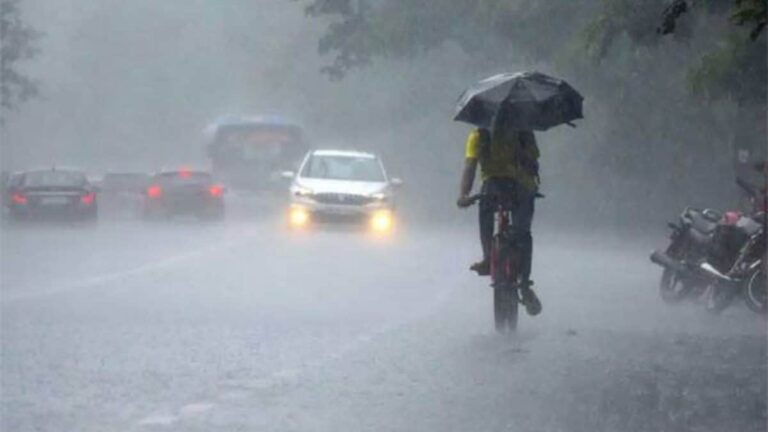 Tamil Nadu Faces Rain Alerts as Northeast Monsoon Arrives