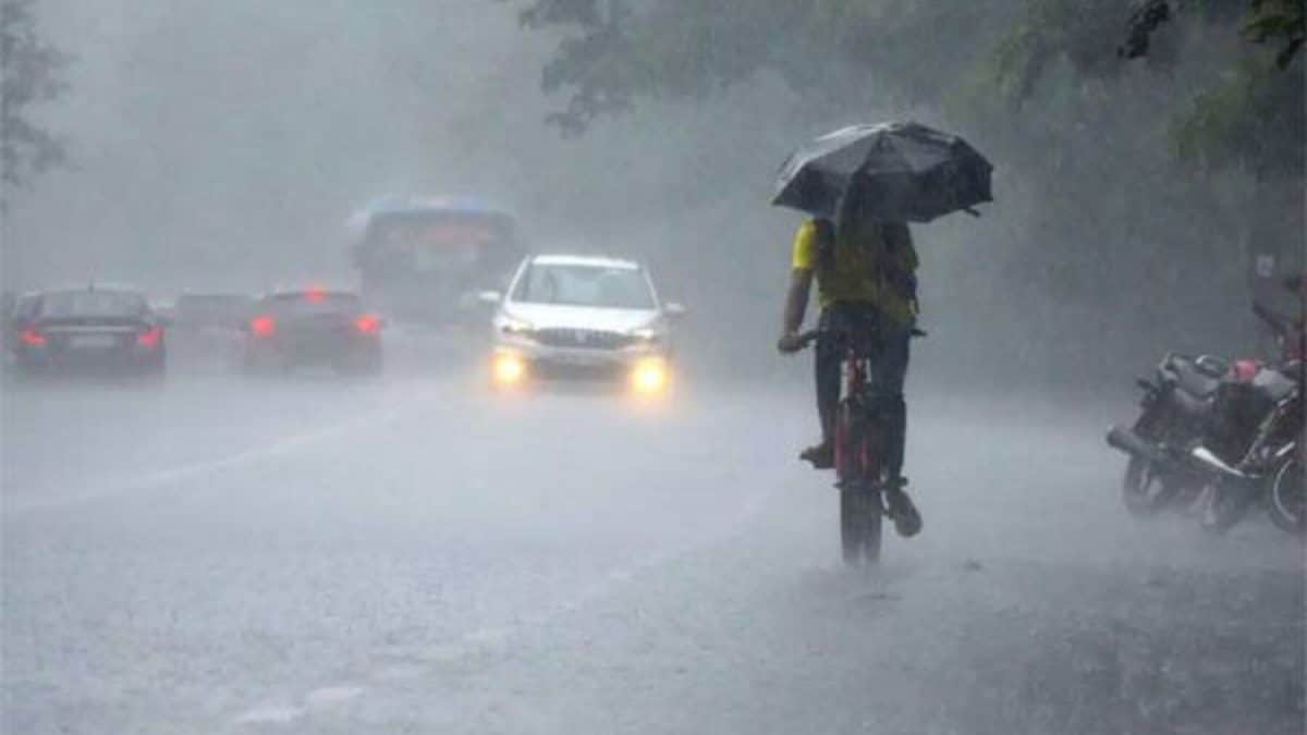 Tamil Nadu Faces Rain Alerts as Northeast Monsoon Arrives