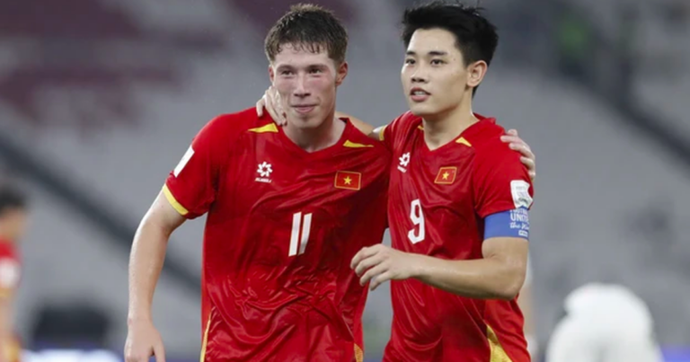 Vietnam Tests Williams Minh Hoang and Nguyen Dinh Bac to Replace Xuan Son