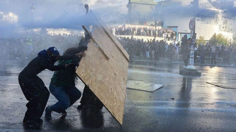 France Promises 3,000 Extra Teachers to Calm Student Protests