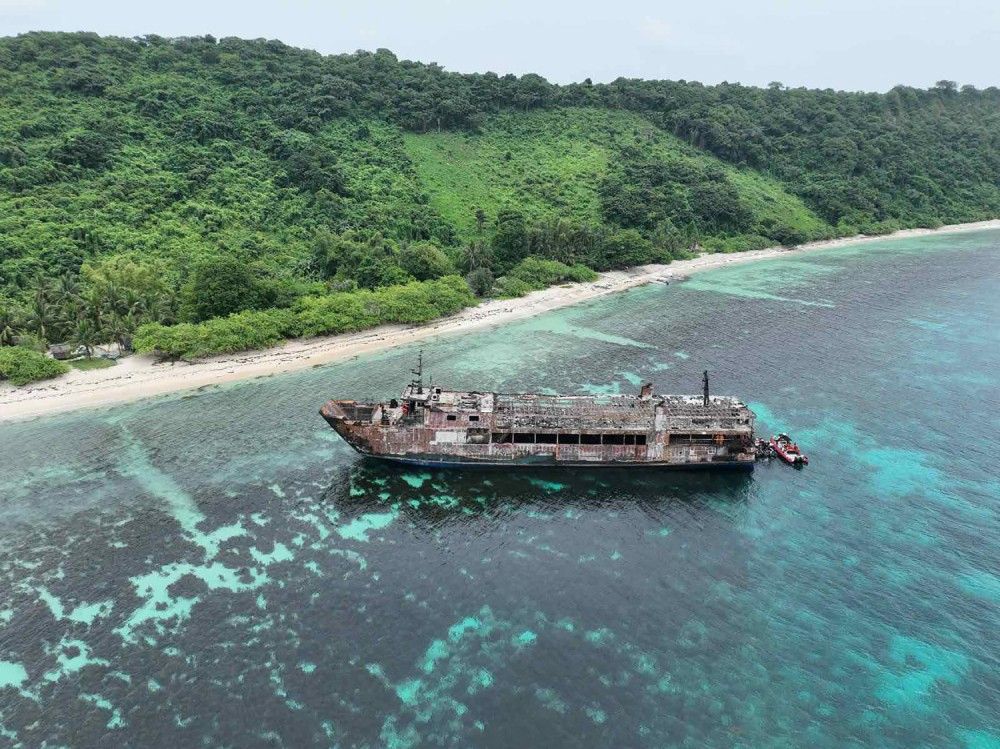 PCG Transfers MV June Aster Victims' Remains to El Nido